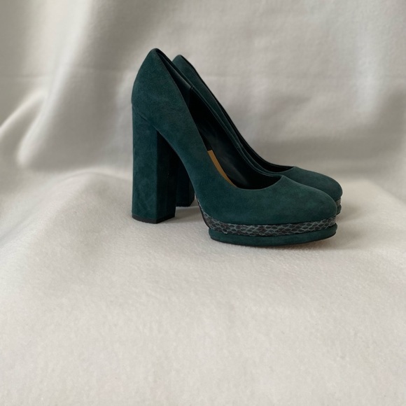 Dolce Vita Size 8 1/2 Green Suede Lizard inspired Trim Platform Heeled Pumps - Picture 1 of 14
